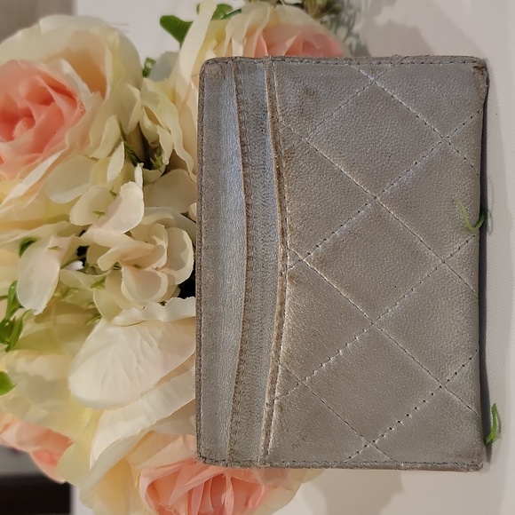 Authentic CHANEL card wallet - Picture 2 of 15